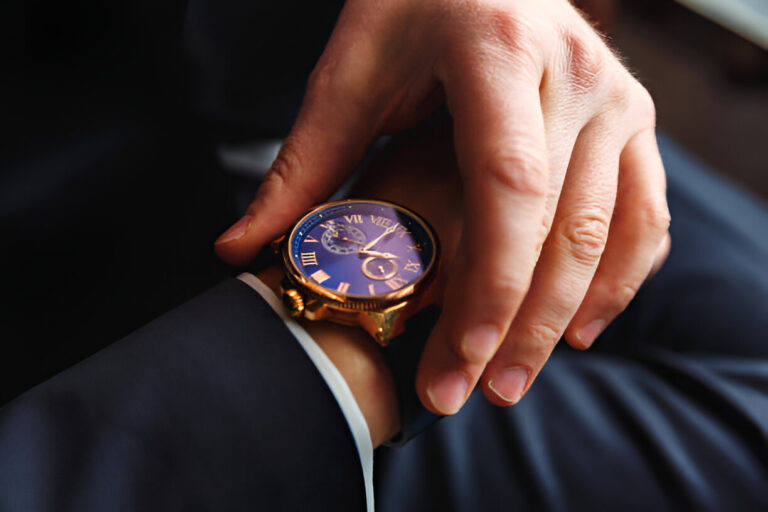 Choosing the Best Timex Waterbury Watch for You: Effective Tips